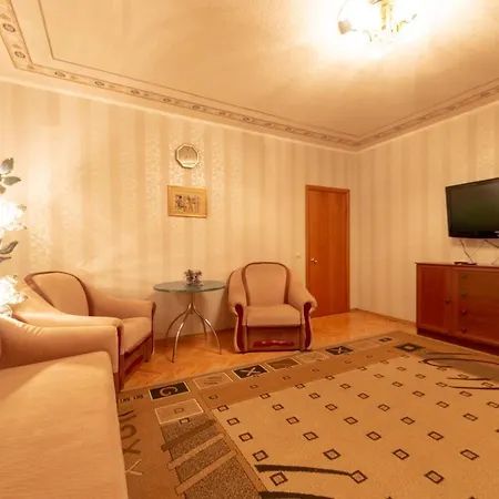 Comfortable Three Bedroom St. Kutuzova, 14 *